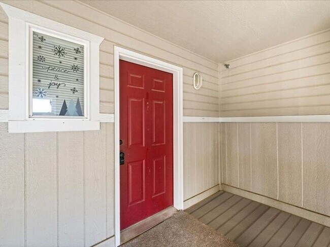 Foto del edificio - 6305F Chapel Hill Blvd