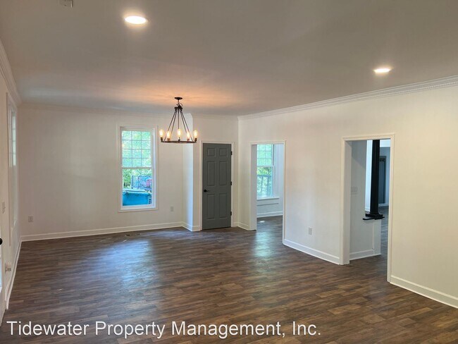 Building Photo - 4 br, 3.5 bath House - 826 Old Manchester Rd