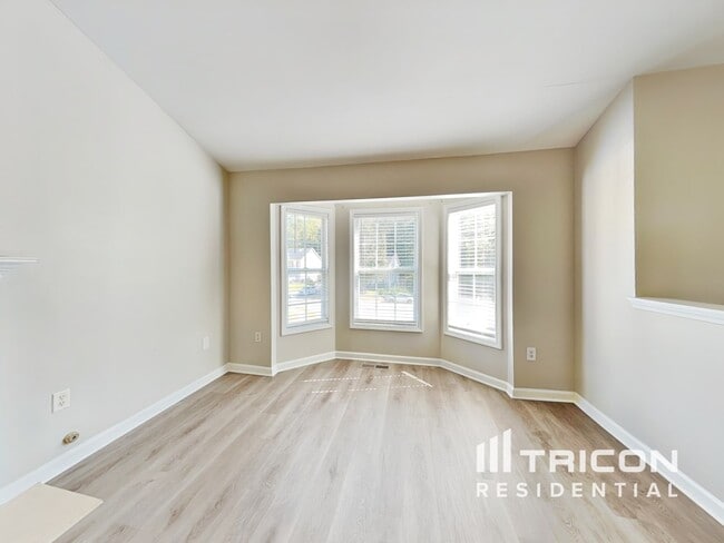 Foto del edificio - 2979 Rolling Ln