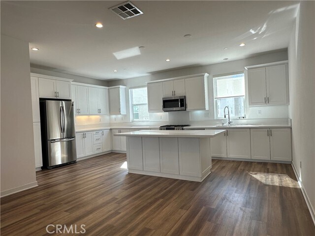 Foto del edificio - 2328 Synergy