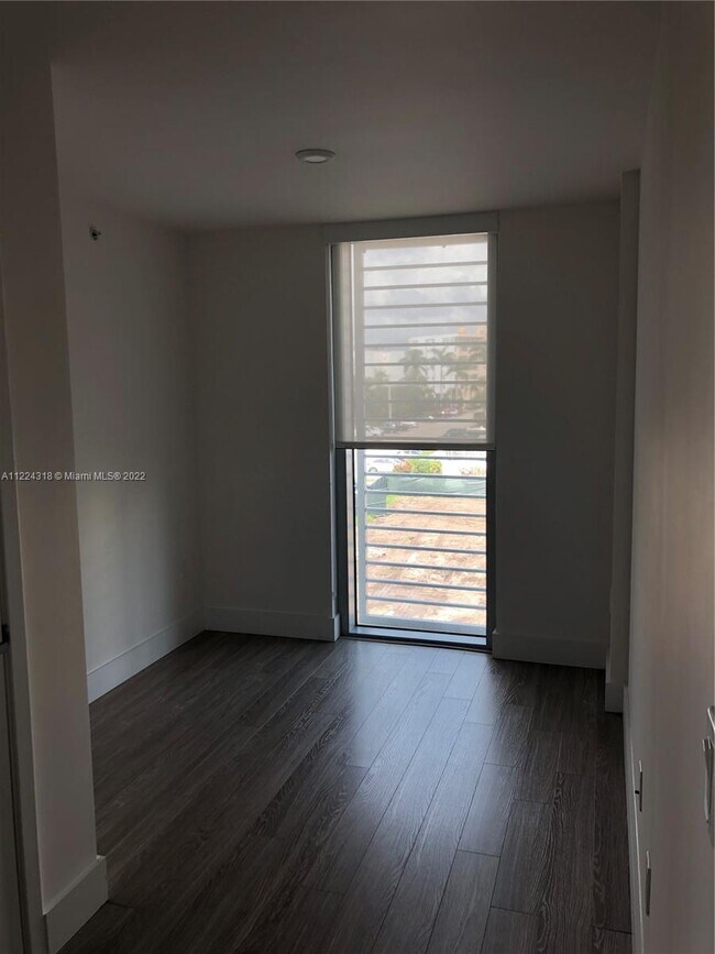 Foto del edificio - 1025  92 ST  401 Bay Harbor Islands Fl 33154