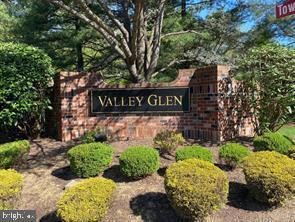 Building Photo - 1816 Valley Glen Rd