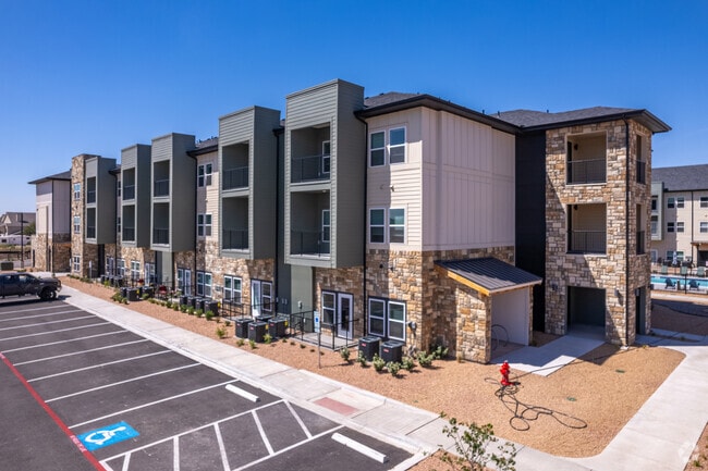 Building Photo - Magnolia Living