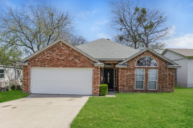 Building Photo - 321 Meadow Park Dr