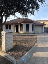 Building Photo - 9 Amapola St