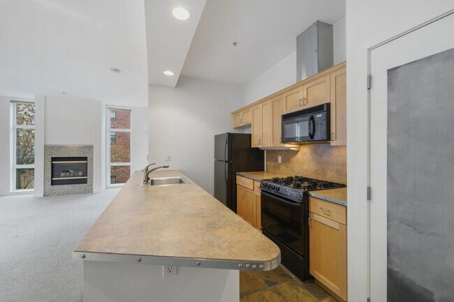 Building Photo - Pike Lofts - 1 bedroom
