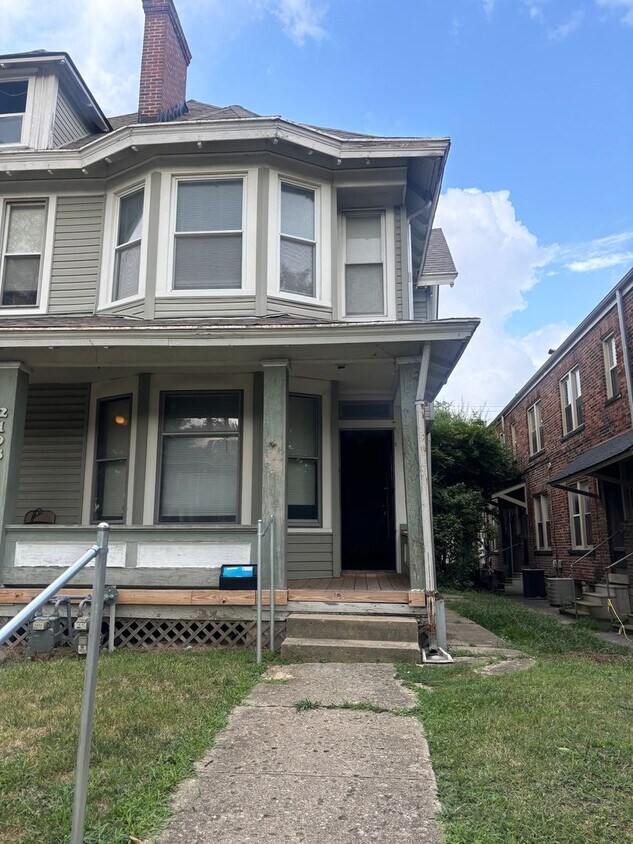 Primary Photo - 2198 N 4th St