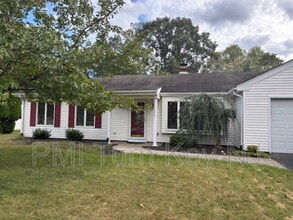 Building Photo - 174 Stowe St