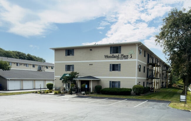 Building Photo - Woodland Place Apartments