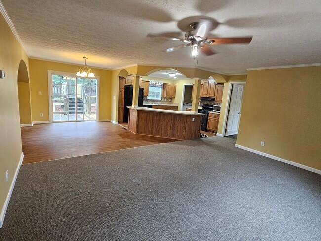 Foto del edificio - 1346 Sandy Ridge Way NE