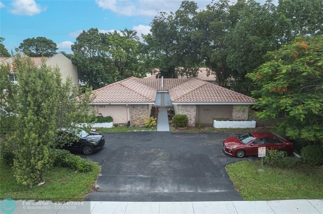 Foto del edificio - 7971 NW 35th Ct