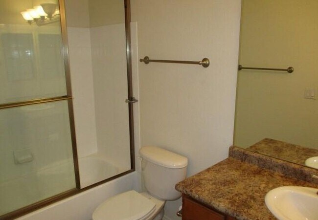 Foto del edificio - 4925 E Desert Cove Ave