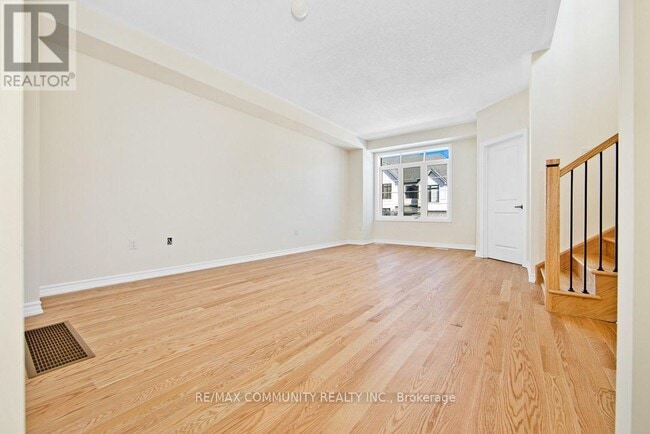 Building Photo - 2614 Apricot Ln