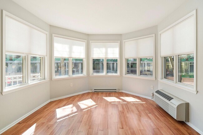 Building Photo - 4 Constellation Pl