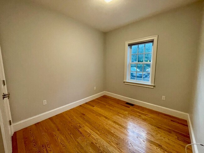 Building Photo - 304 Neponset Ave