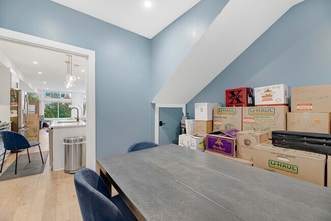 Foto del edificio - 1505 K St SE