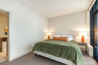 Building Photo - 1000 1st Ave