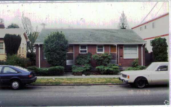 Building Photo - 427 NE Ravenna Blvd