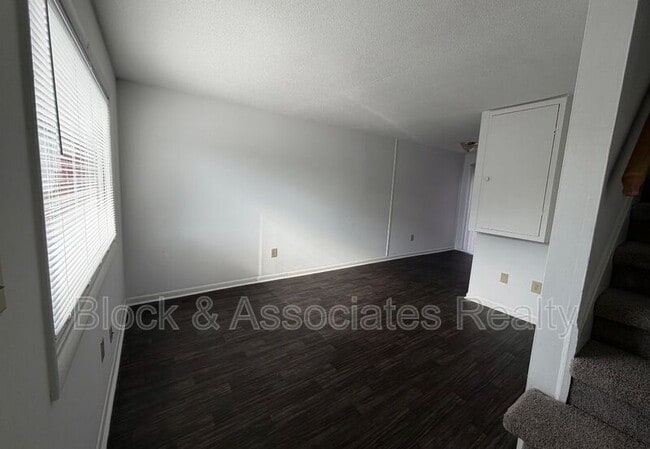 Building Photo - 1023 Salisbury St