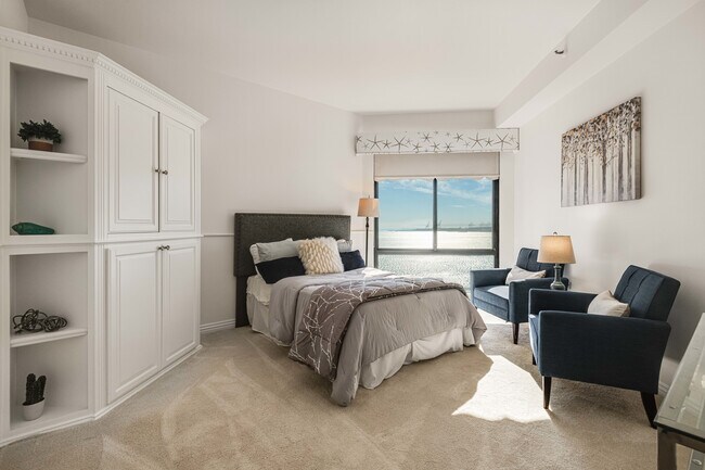 Foto del edificio - 1310 E Ocean Blvd