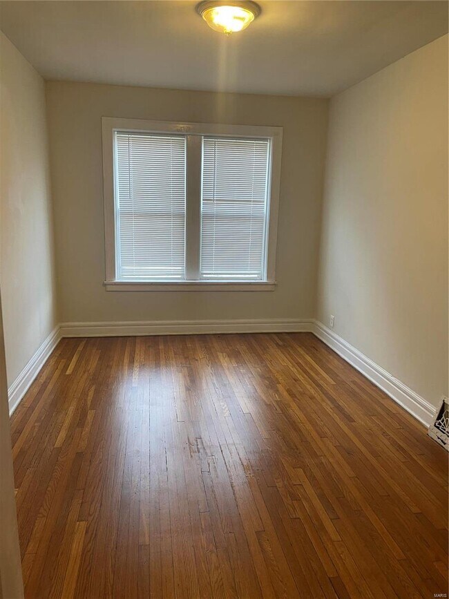 Foto del edificio - 3704 Fairview Ave