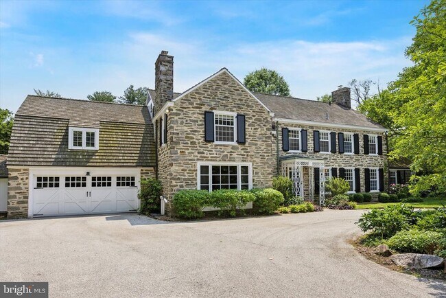 Foto del edificio - 1024 N Spring Mill Rd
