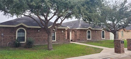 Building Photo - 2020 Aruba Dr