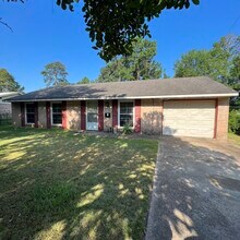 Building Photo - 2006 Columbus Cir