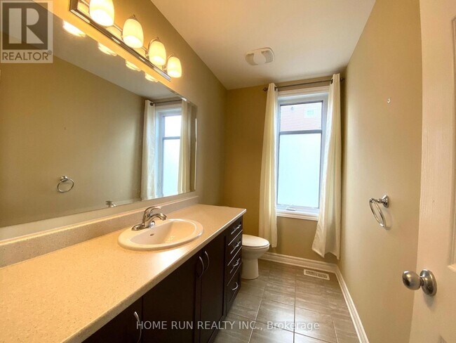 Building Photo - 1226 Longfields Dr