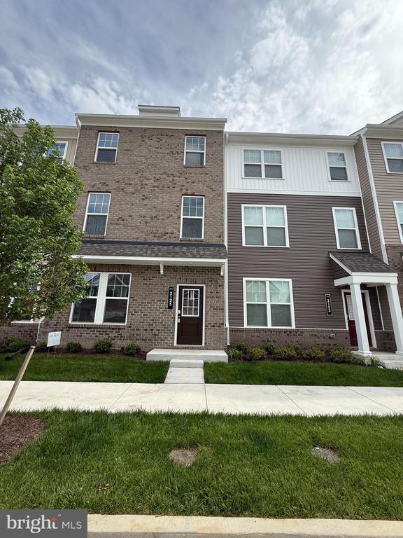 Building Photo - 2125 Grand Reserve Ln