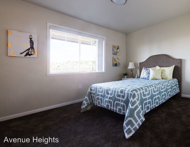 Foto del edificio - 2 br, 1 bath Apartment - 90 Second Street