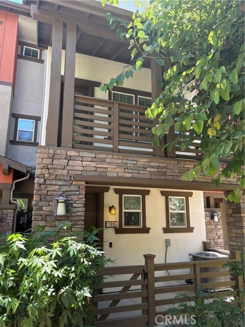 Building Photo - 17035 Independence Way