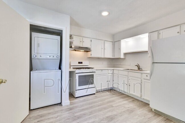 Building Photo - 3462 Willowrun Dr