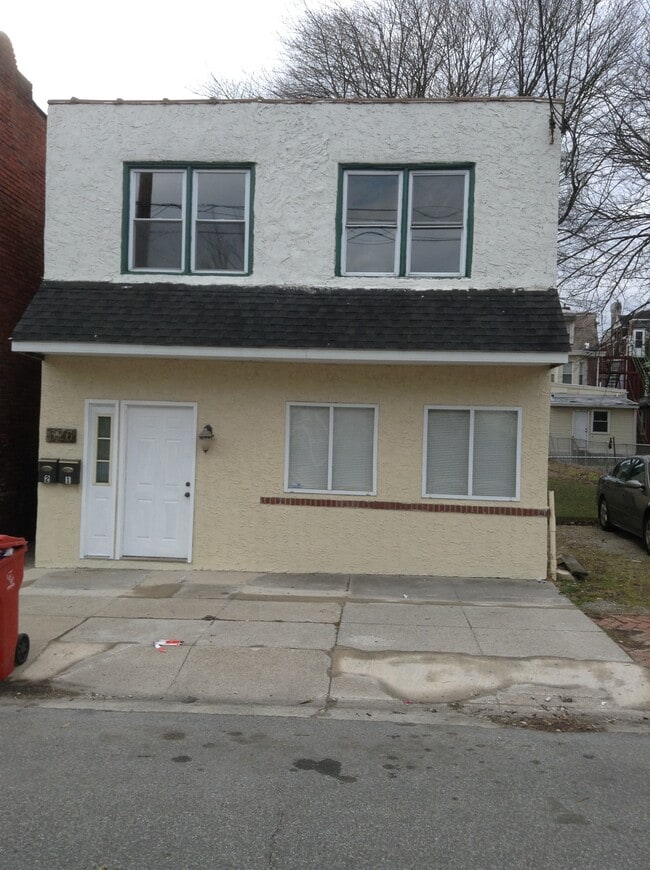 Building Photo - 626 W Airy St