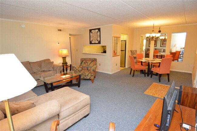 Building Photo - 12760 Indian Rocks Rd