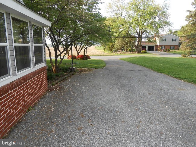 Building Photo - 1371 Landisville Rd
