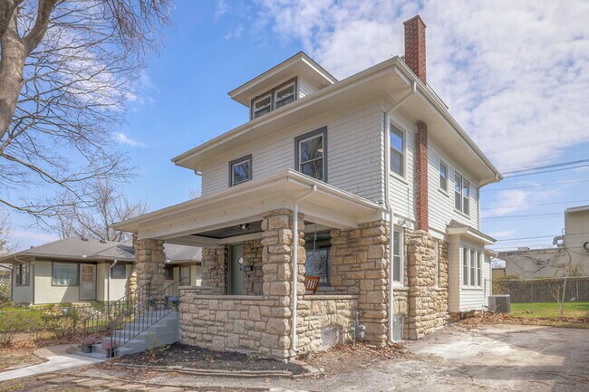 Foto del edificio - 5705 Harrison St