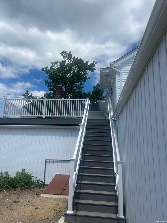 Building Photo - 152 S Country Rd