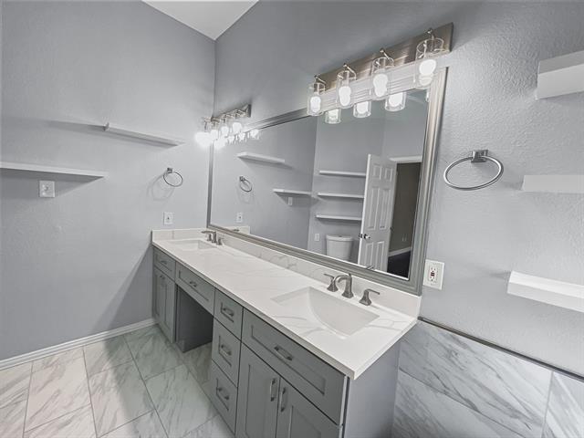 Foto del edificio - 5624 Bedford Ln