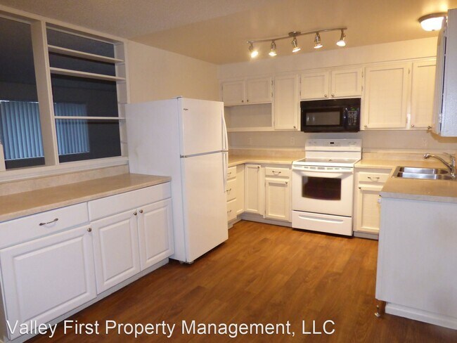 Building Photo - 3 br, 1 bath House - 4748 Ward Drive