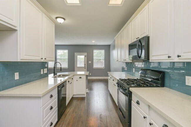 Foto del edificio - 8755 Thistlemoor Ln