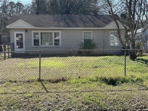 Building Photo - 1722 Crouson St