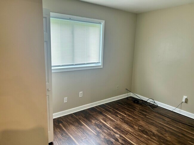 Building Photo - 8111 Timken Ave