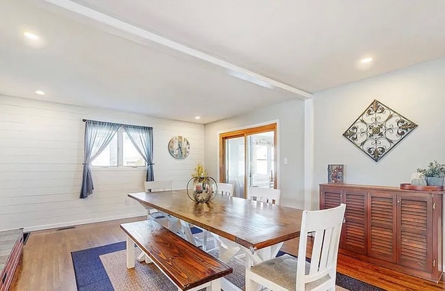 Building Photo - 2809 Green Acres Dr