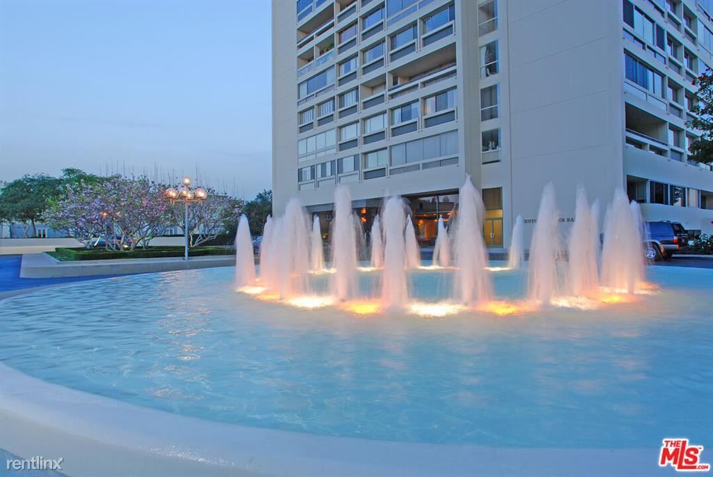 Primary Photo - 2 br, 2 bath Condo - 2220 Avenue of the St...