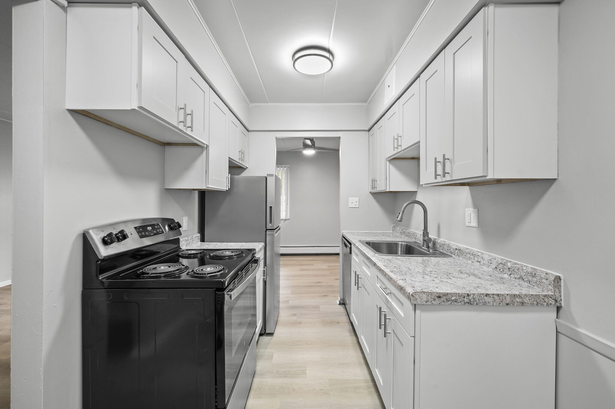 Surfside Towers – photo 3