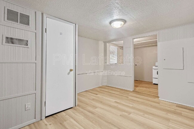 Foto del edificio - 902 Eastwich Dr
