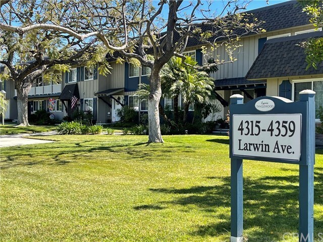 Foto del edificio - 4355 Larwin Ave