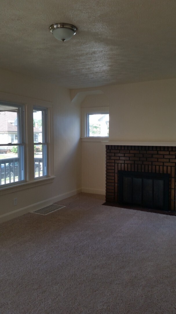 Building Photo - 1711 Ardoyne Ave