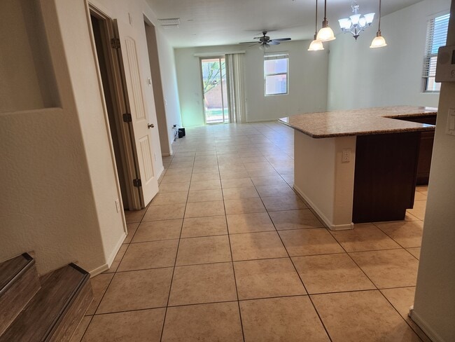 Building Photo - 7559 W Andrea Dr